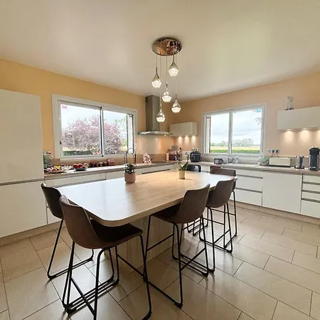 Holiday home Belle Longere Normande Avec Piscine Chauffee *