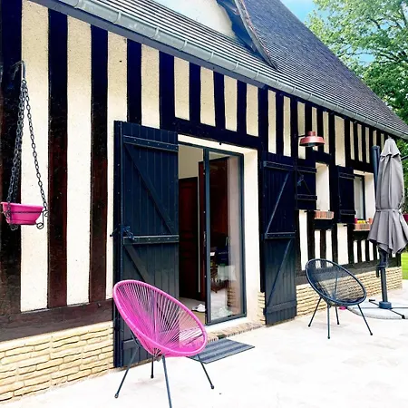Belle Longere Normande Avec Piscine Chauffee Pullay