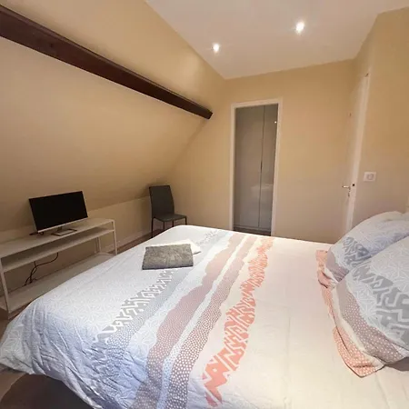 Belle Longere Normande Avec Piscine Chauffee