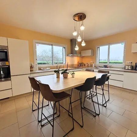 Belle Longere Normande Avec Piscine Chauffee Holiday home